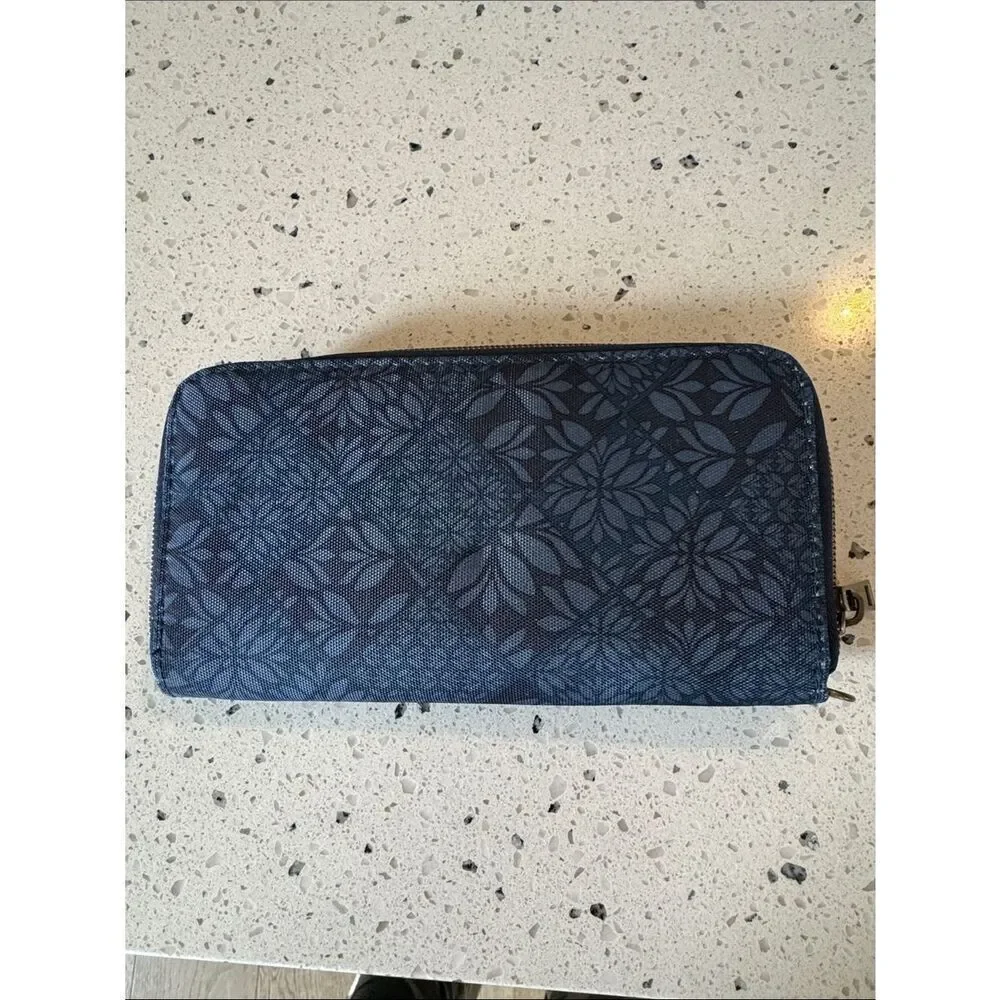 Travelon navy blue